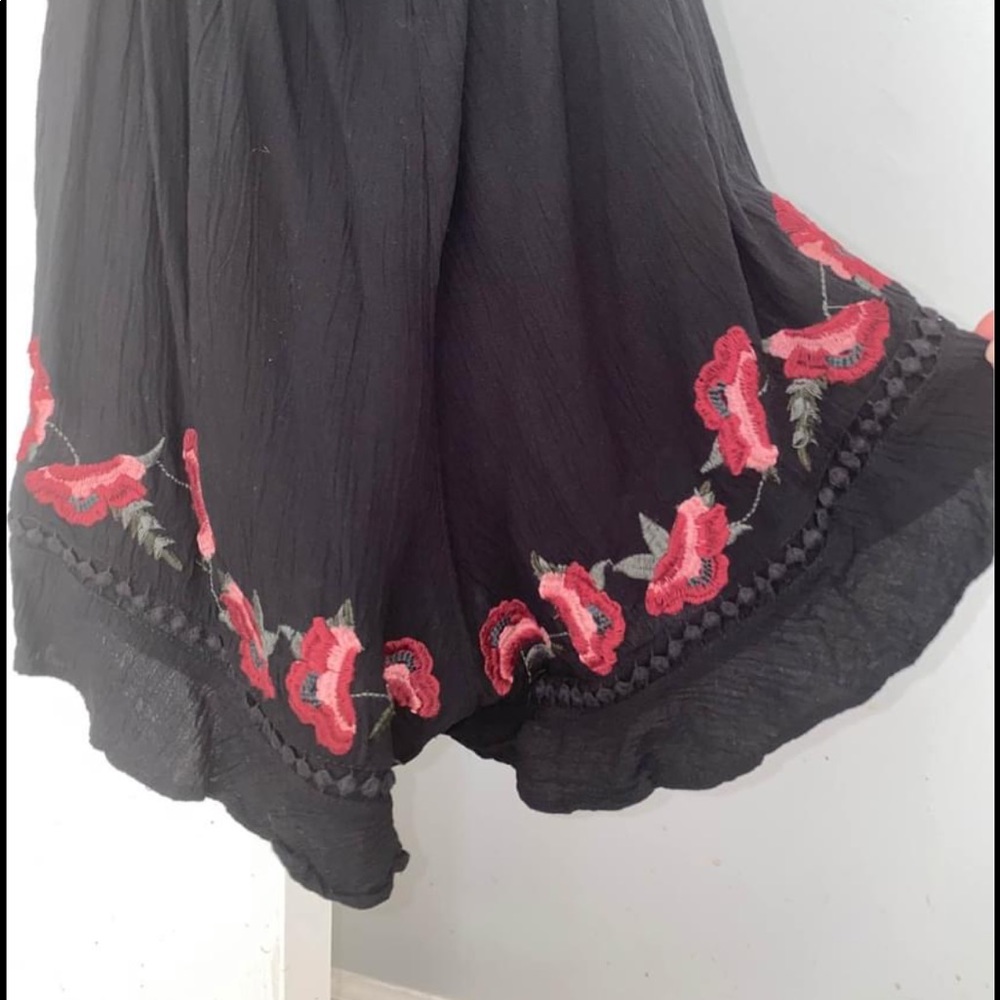 Black romper with floral detail - XS - Picture 5 of 9